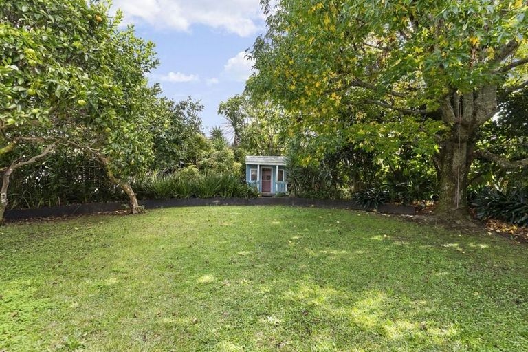 Photo of property in 145 Shakespeare Road, Milford, Auckland, 0620