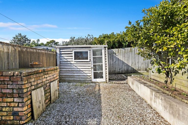 Photo of property in 3 Gazelle Avenue, Beach Haven, Auckland, 0626