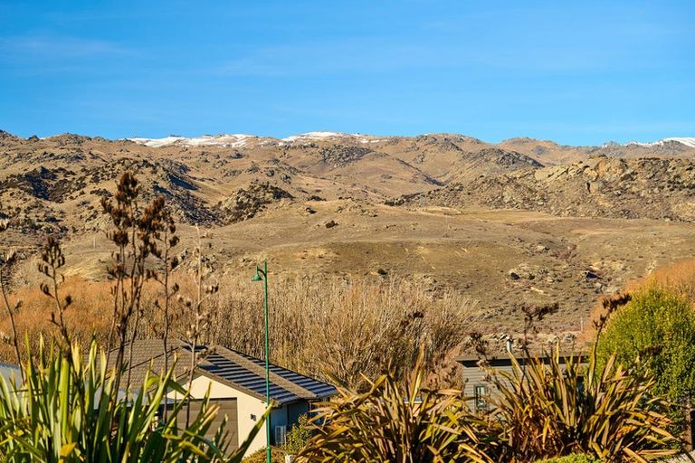 Photo of property in 9 Arion Court, Mount Pisa, Cromwell, 9383