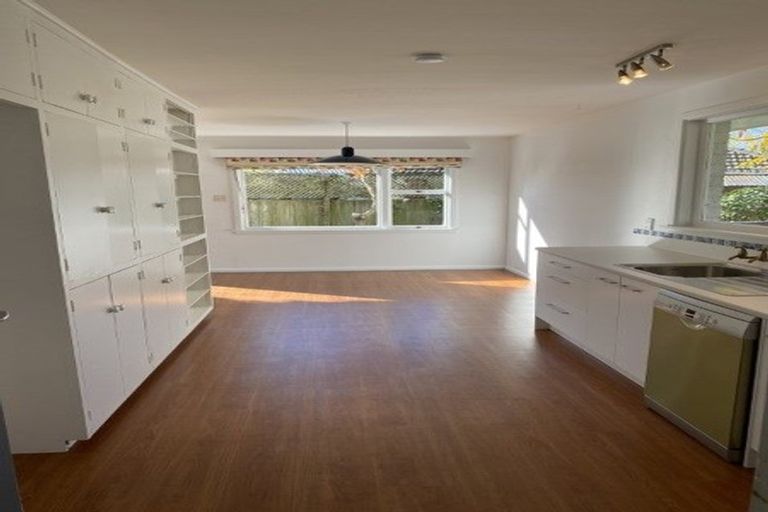 Photo of property in 20 Dulles Place, Papanui, Christchurch, 8053