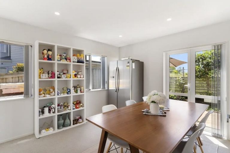 Photo of property in 63 Divide Loop, Takanini, 2112