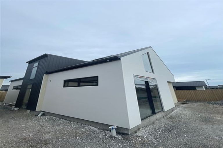 Photo of property in 1b Maelor Place, Bryndwr, Christchurch, 8053