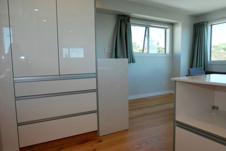 Photo of property in 90 Muri Road, Pukerua Bay, Porirua, 5026