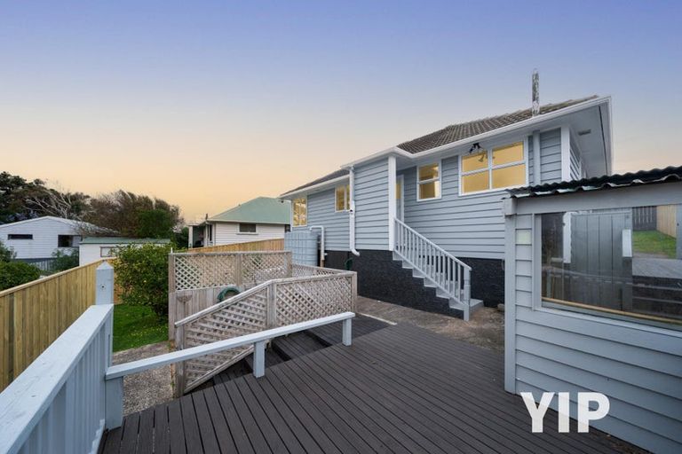 Photo of property in 34 Spur Grove, Titahi Bay, Porirua, 5022