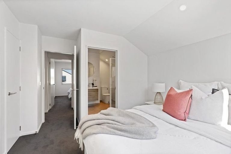 Photo of property in 2/300 Fitzgerald Avenue, Christchurch Central, Christchurch, 8013