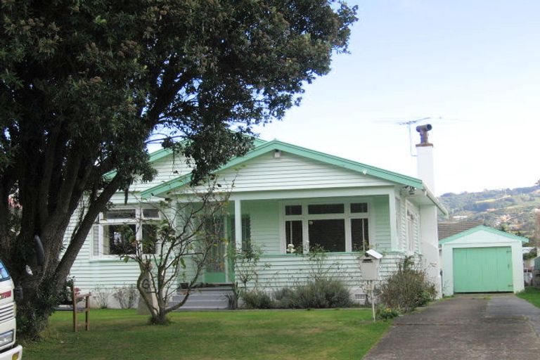 Photo of property in 24 Hart Avenue, Boulcott, Lower Hutt, 5011
