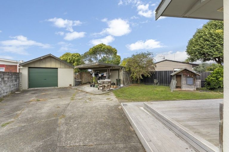 Photo of property in 27 Cavendish Crescent, Awapuni, Palmerston North, 4412