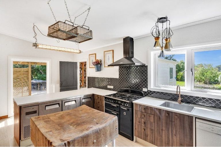 Photo of property in 417 Murphys Line, Lake Reserve, Featherston, 5771