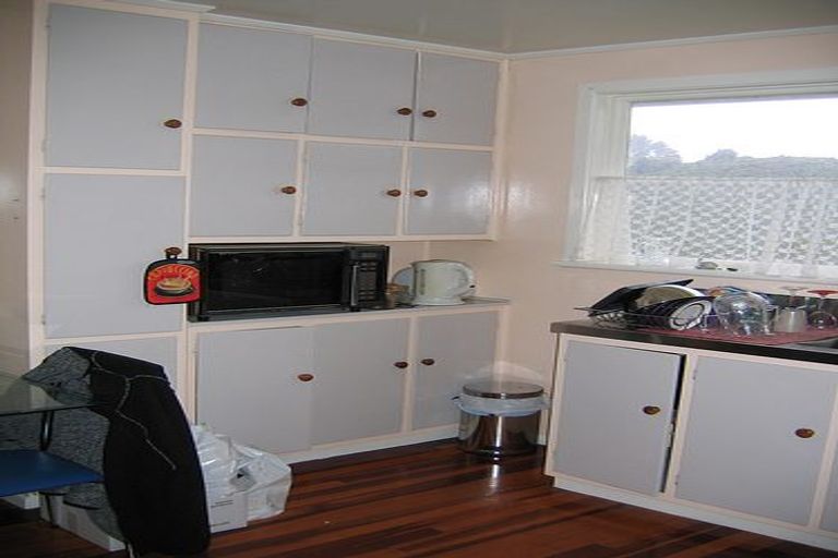 Photo of property in 8 Mark Avenue, Paparangi, Wellington, 6037