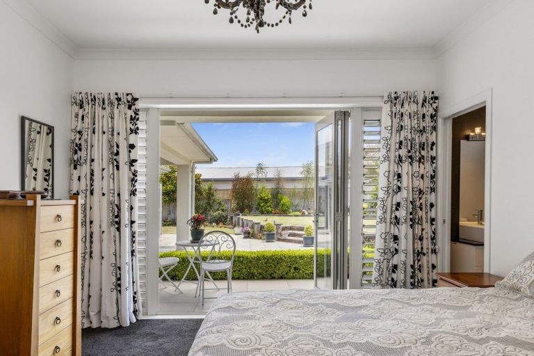 Photo of property in 25 Magnolia Rise, Waipahihi, Taupo, 3330