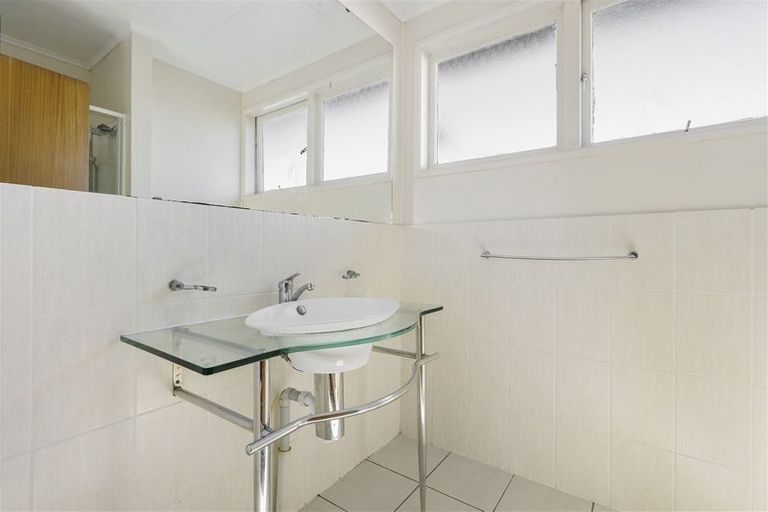 Photo of property in 37 Minaret Drive, Bucklands Beach, Auckland, 2014