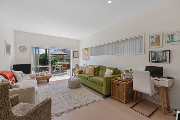 Photo of property in 9 Coprosma Close, Papamoa Beach, Papamoa, 3118