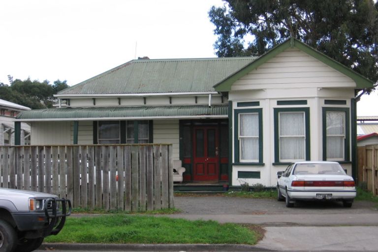 Photo of property in 48 Waldegrave Street, Palmerston North, 4410
