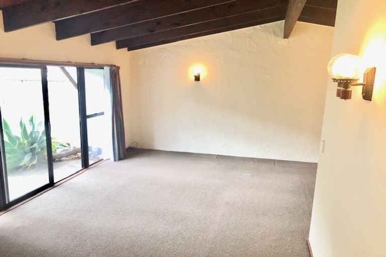 Photo of property in 1/789 Beach Road, Browns Bay, Auckland, 0630