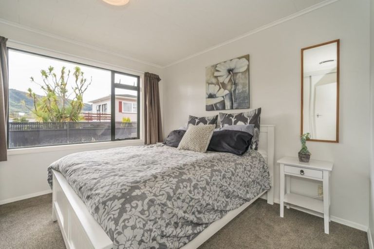 Photo of property in 31 Kashmir Avenue, Clouston Park, Upper Hutt, 5018