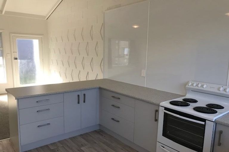 Photo of property in 13 Cameron Road, Hamilton East, Hamilton, 3216