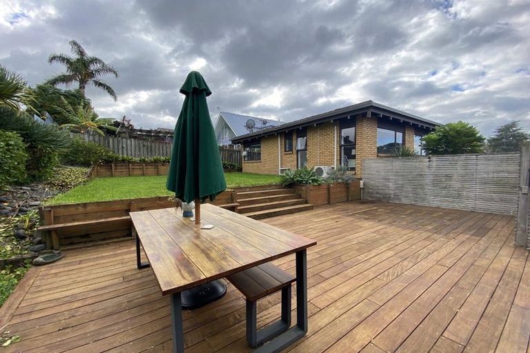 Photo of property in 6 Lingham Crescent, Torbay, Auckland, 0630
