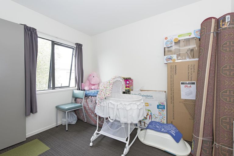 Photo of property in 6/36 West Coast Road, Glen Eden, Auckland, 0602