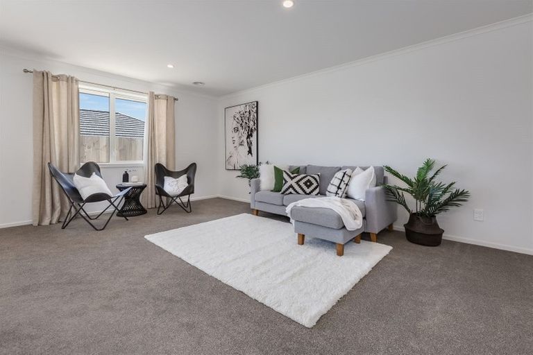 Photo of property in 210 Navigation Drive, Whitby, Porirua, 5024