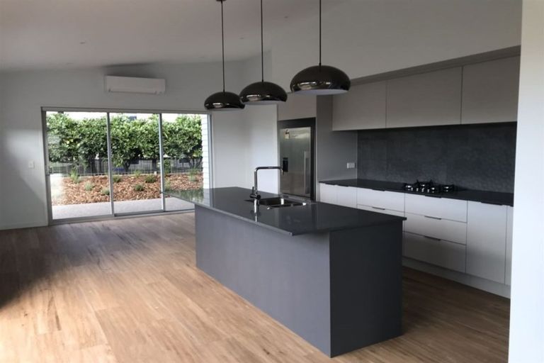 Photo of property in 11 Awatira Drive, Papamoa Beach, Papamoa, 3118