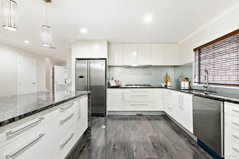 Photo of property in 10 Coolaghy Drive, Flat Bush, Auckland, 2019