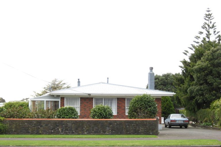 Photo of property in 18 Wynyard Street, Bell Block, New Plymouth, 4312