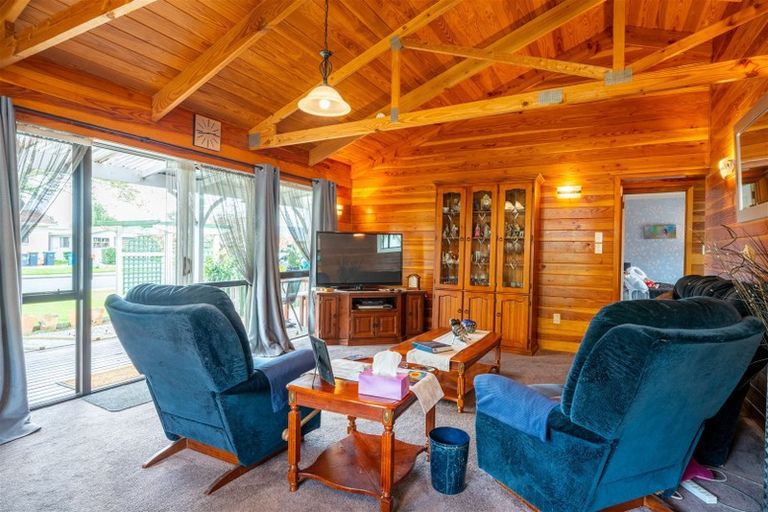 Photo of property in 44 Mckenzie Street, Geraldine, 7930