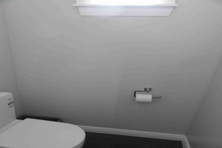 Photo of property in 71 Mathesons Road, Phillipstown, Christchurch, 8011