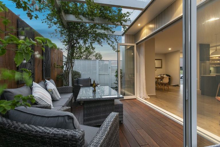 Photo of property in 45 De Havilland Road, Hobsonville, Auckland, 0616