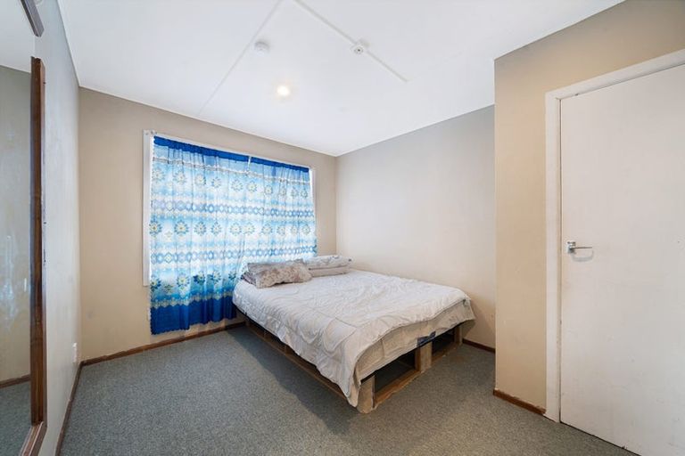 Photo of property in 18 Bernard Street, Mount Wellington, Auckland, 1062