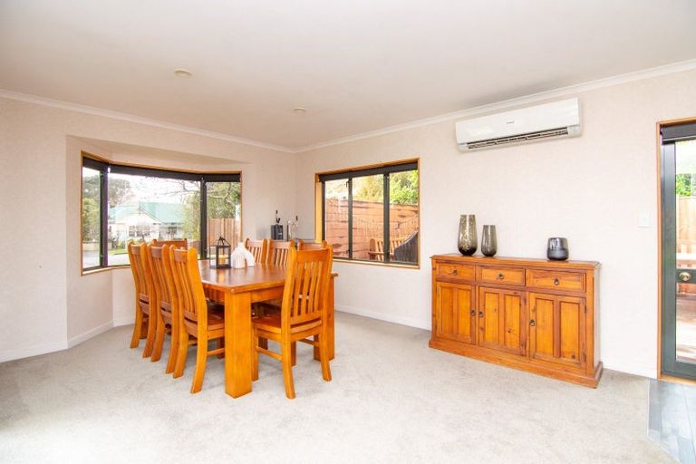 Photo of property in 23 Cashmere Drive, Fitzherbert, Palmerston North, 4410