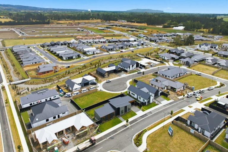 Photo of property in 12 Steggall Road, Rangiora, 7400