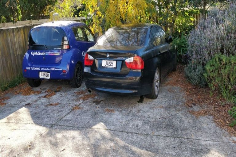 Photo of property in 2/27 Kerswill Place, Pakuranga, Auckland, 2010