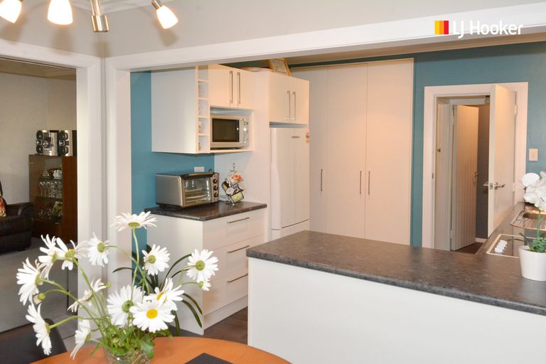 Photo of property in 6 Middleton Road, Kew, Dunedin, 9012