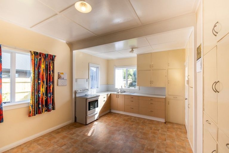Photo of property in 35 Mawhitiwhiti Road, Normanby, Hawera, 4614