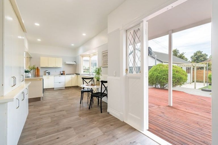 Photo of property in 15 Nile Street, Waterloo, Lower Hutt, 5011