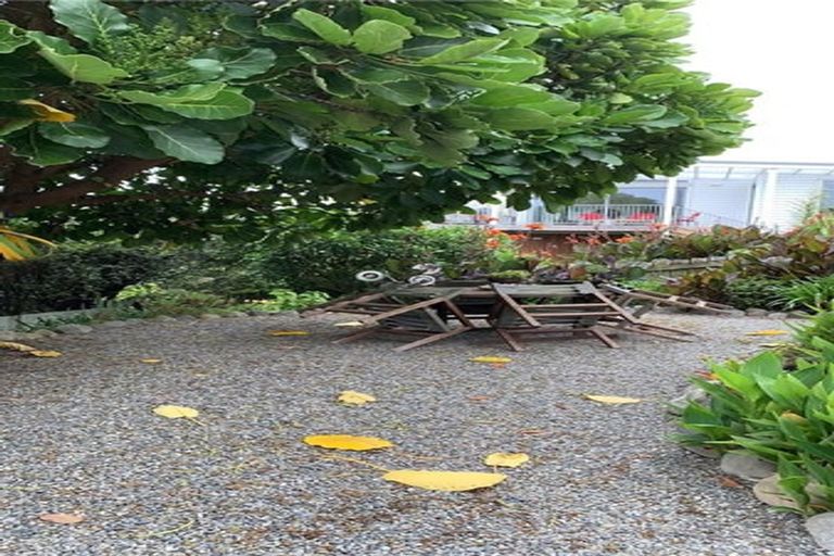 Photo of property in 27 Hicks Crescent, Waikanae Beach, Waikanae, 5036