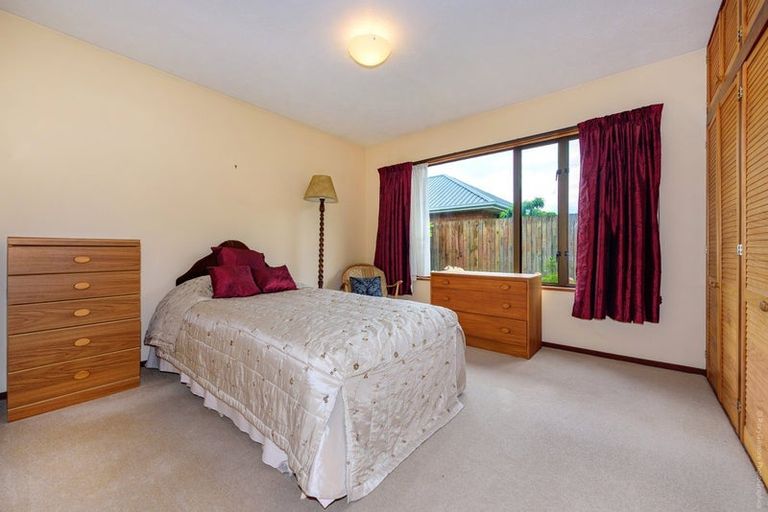 Photo of property in 2/34 Strathfield Avenue, Dallington, Christchurch, 8061