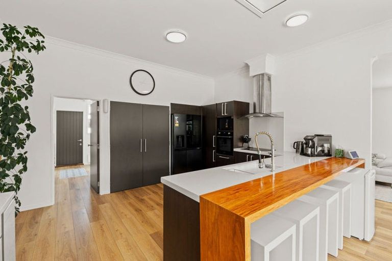 Photo of property in 22 Pickwick Road, Otamatea, Wanganui, 4571