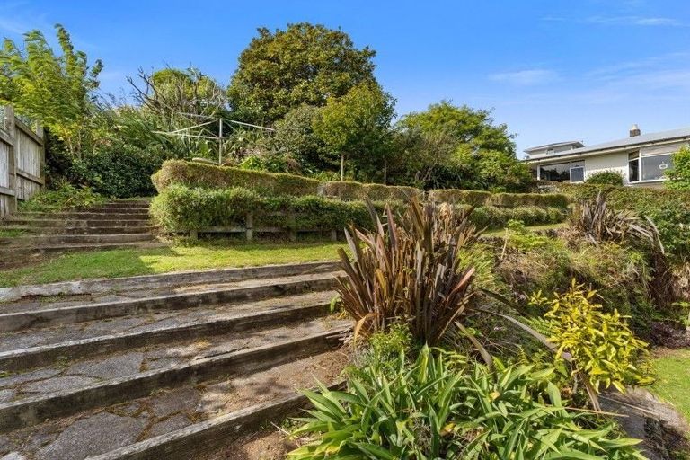 Photo of property in 41 Queens Road, Glen Avon, New Plymouth, 4312