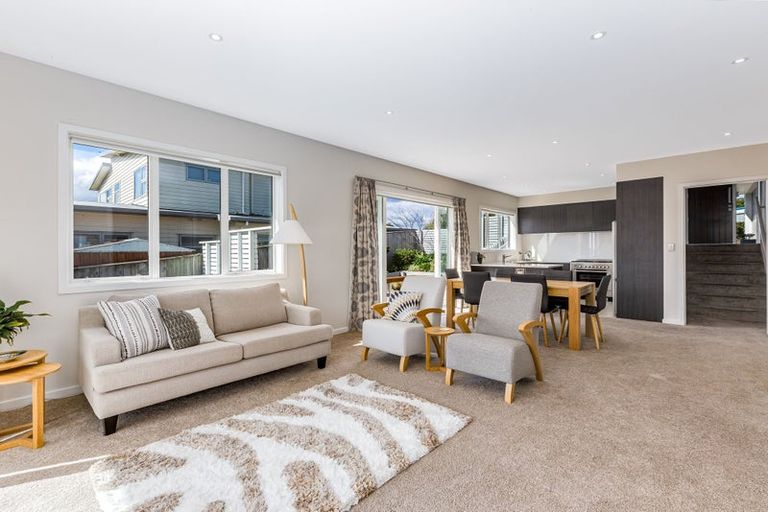 Photo of property in 135 Endeavour Drive, Whitby, Porirua, 5024