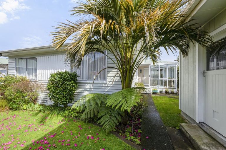 Photo of property in 5 Lydford Place, Spotswood, New Plymouth, 4310