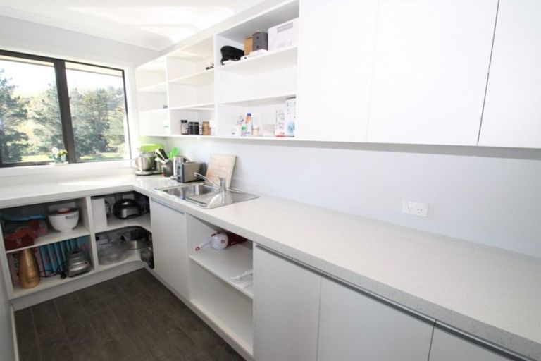 Photo of property in 19 George Street, Waihola, Milton, 9073