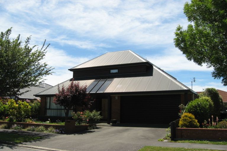 Photo of property in 25 Berkshire Drive, Avonhead, Christchurch, 8042