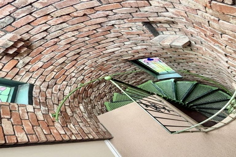 Photo of property in 1 Hobbit Lane, Pinehaven, Upper Hutt, 5371