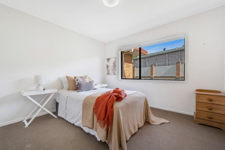 Photo of property in 91a Uxbridge Road, Cockle Bay, Auckland, 2014