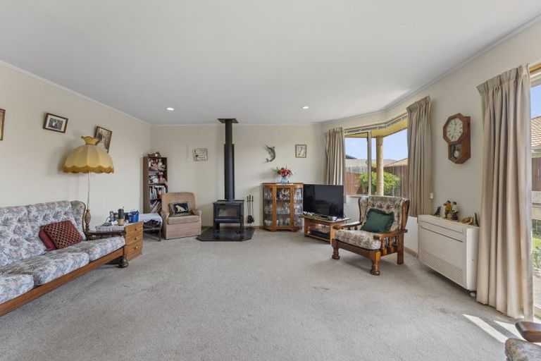 Photo of property in 37 Karina Crescent, Redwoodtown, Blenheim, 7201