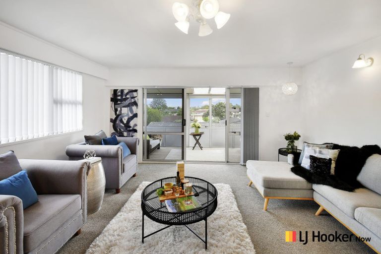 Photo of property in 5 Carbery Place, Manurewa, Auckland, 2102