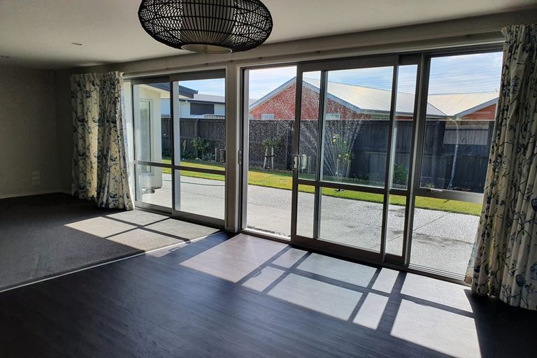 Photo of property in 6 Venerable Terrace, Yaldhurst, Christchurch, 8042