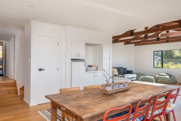 Photo of property in 21 Waiparemo Crescent, Pukawa Bay, Turangi, 3381